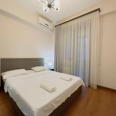 Apartments By Gr Yerevan In The City Centre Exterior photo