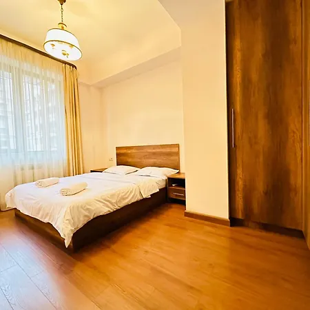 Apartments By Gr Yerevan In The City Centre Exterior photo