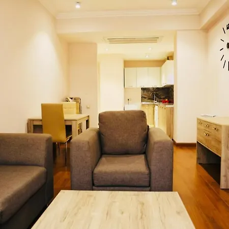 Apartments By Gr Yerevan In The City Centre Exterior photo