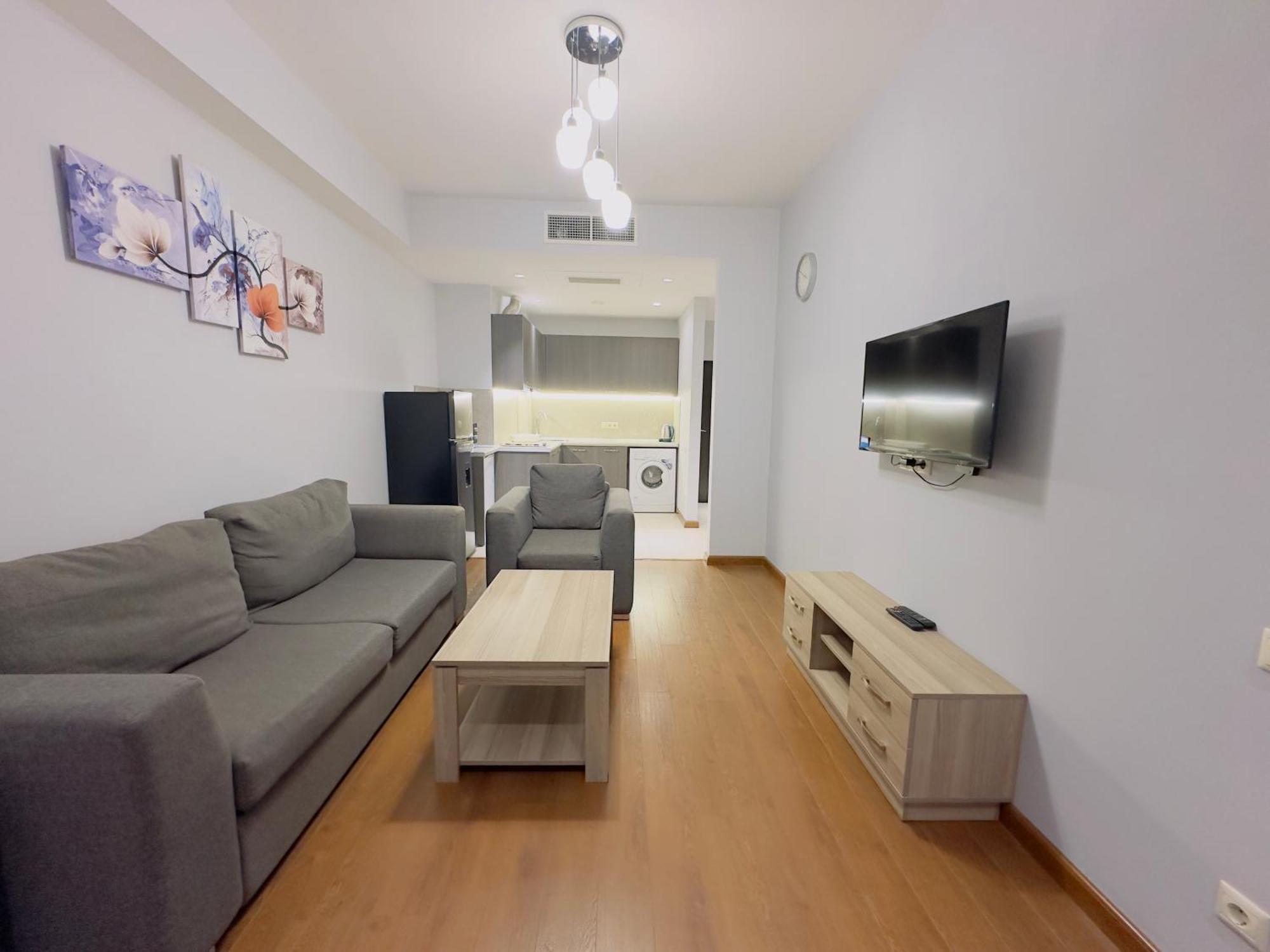 By Gr In The Centre Apartment