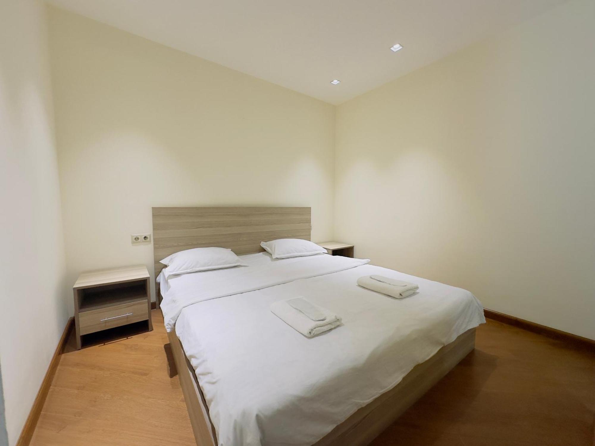 By Gr In The Centre Apartment *